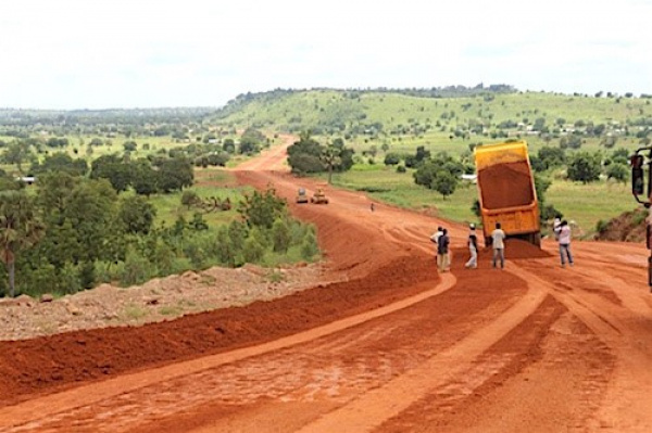 Piste rurale aménagée Afrique